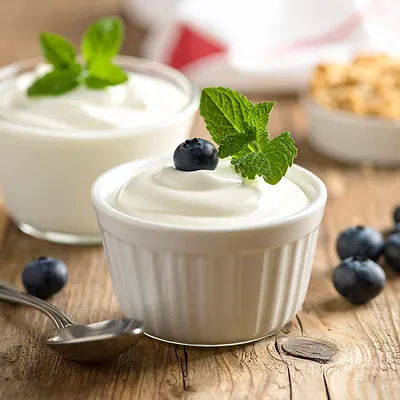 Jogurt grecki - kremowy i bogaty w białko