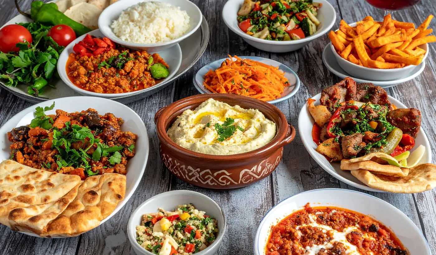 Kuchnia bałkańska: pljeskavica, burek, ajvar, symbole smaków południowo-wschodniej Europy