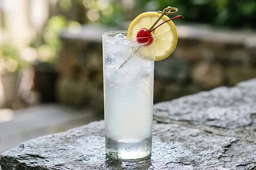 Tom Collins with Lemon and Soda