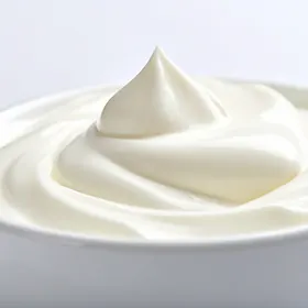 Cream - the foundation of creamy dishes
