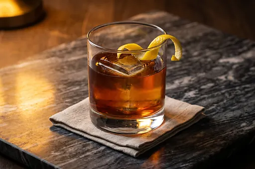Vieux Carré z Nowego Orleanu z whisky żytnią i koniakiem