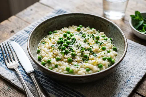 Delikatne i kremowe risotto z groszkiem