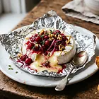 Grillowany camembert z żurawiną i tymiankiem